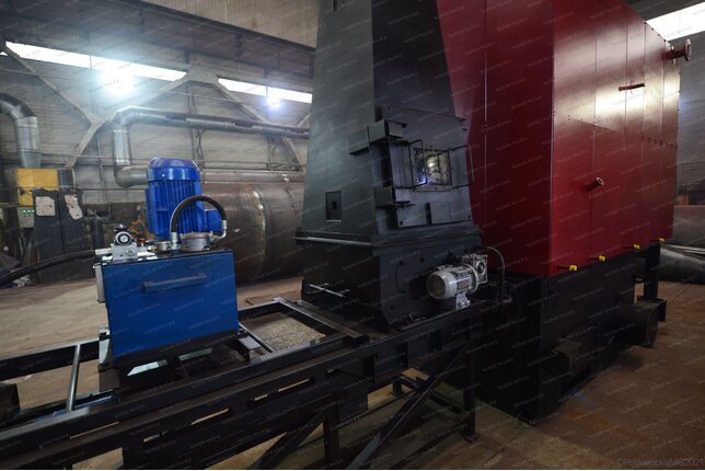 Питатель плунжерный котла 0.8 МВт на опилках